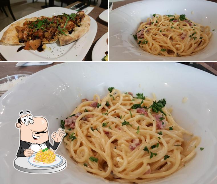 Spaghetti à la carbonara à Vabene! Pizzeria & Aperitivo