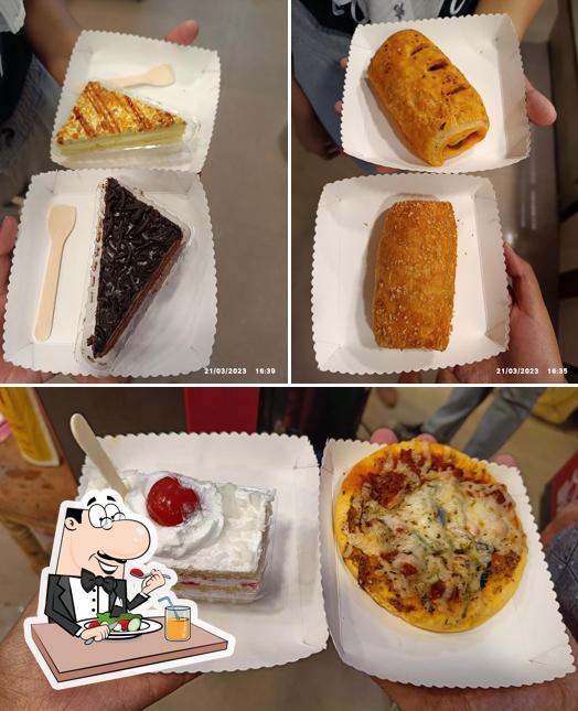Food plaza