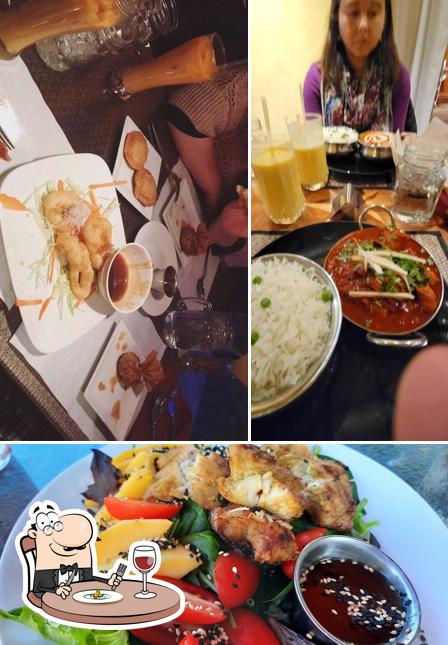 Еда в "Siam Restaurant & Bar"