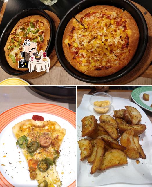 Food at Pizza Hut Dombivli East, Thane