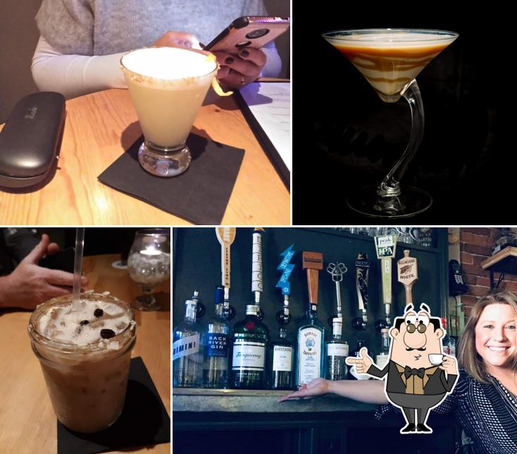 The Maine House, 119 Water St in Hallowell Restaurant menu and reviews