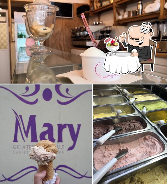 Pastelli MARY GELATERIA sert une éventail de plats sucrés