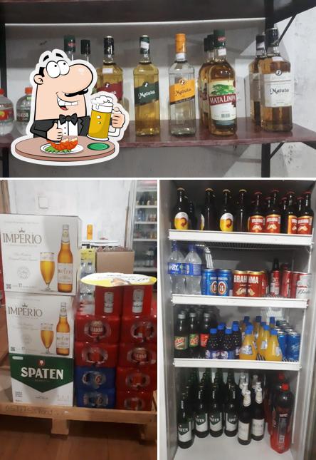 Você pode tomar um copo de cerveja leve ou escura