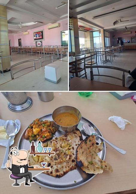 Jhankar Hotel