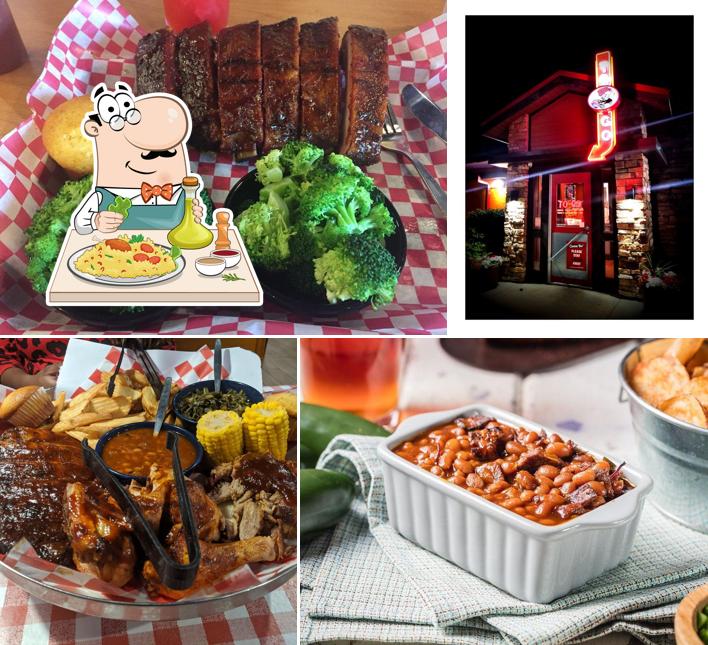 Meals at Famous Dave's Bar-B-Que