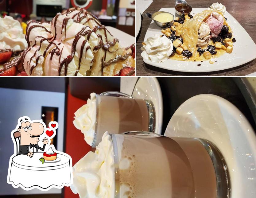 CrepeStar Dessert Cafe & Bistro - Aurora tiene distintos postres