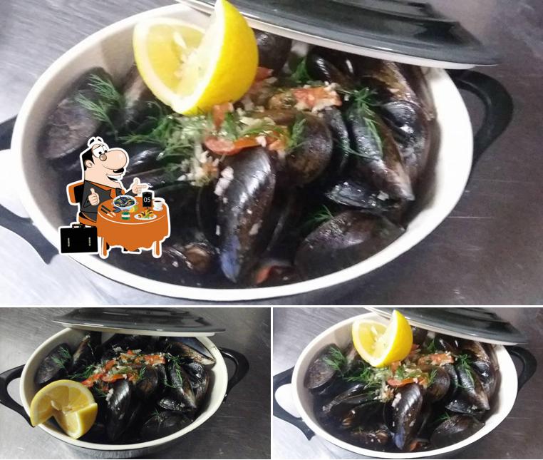 Moules à Monroe Restaurant