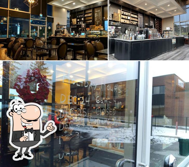 L'intérieur de Figaro Coffee House