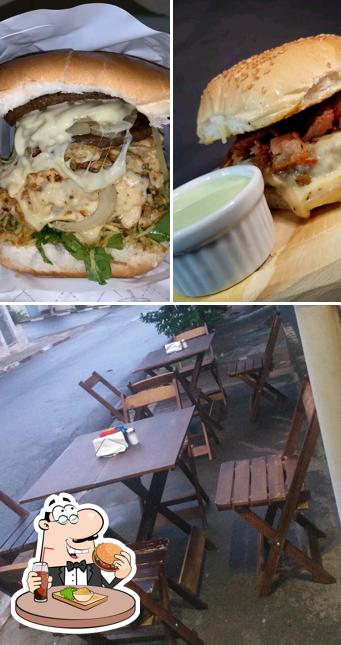 Os hambúrgueres do Cabrera Lanches irão satisfazer diferentes gostos