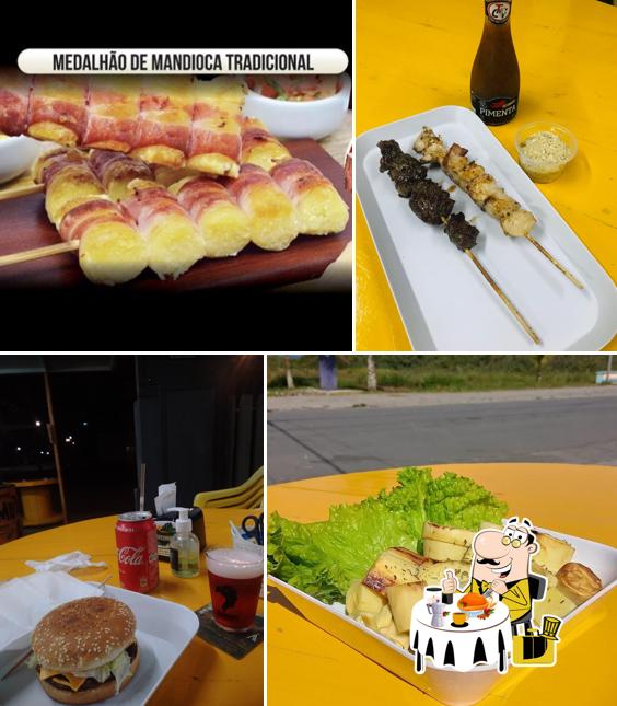 Comida em Esquina Do Espetinho