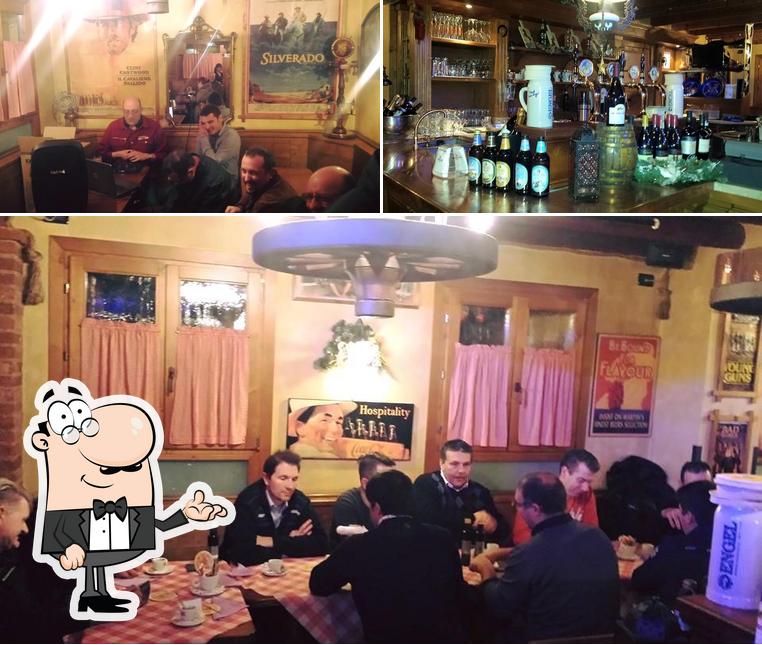 Tra le diverse cose da Wild West Saloon si possono trovare la interni e birra