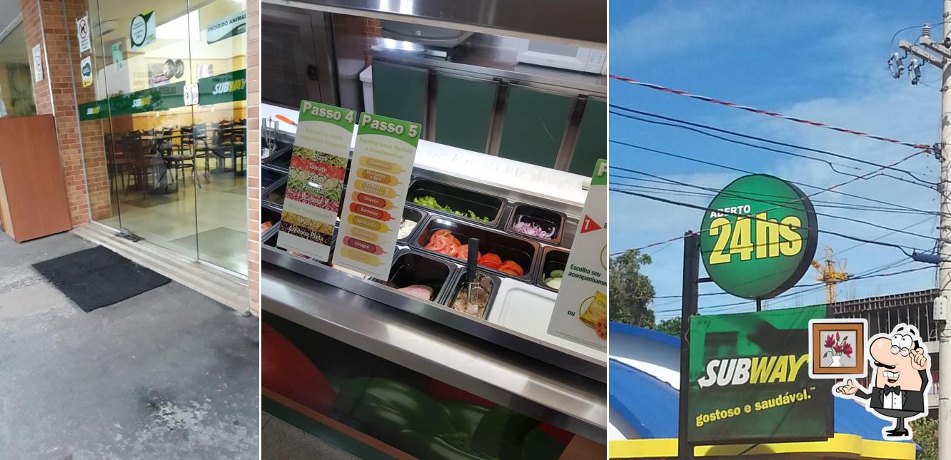 Sente em uma das mesas no Subway