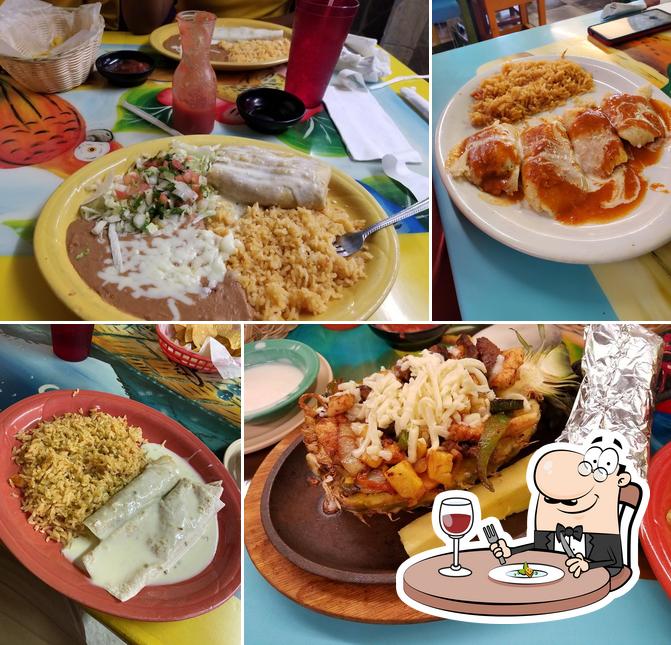 Los Parrilleros in Meadville Mexican restaurant menu and reviews