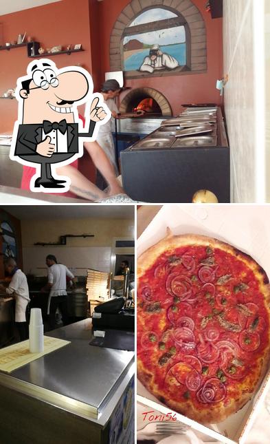 Look at the picture of Pizzeria da asporto Desiderio