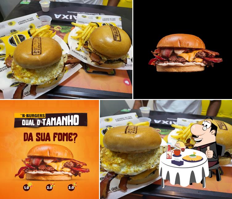 Hambúrguer em The B-Burgers -Franquia Carlinhos Maia