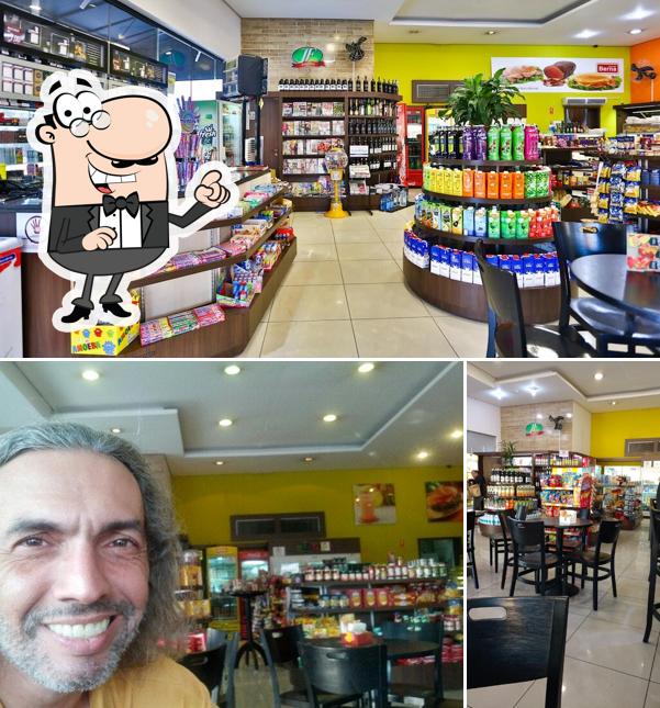 O interior do Padaria e Empório JF
