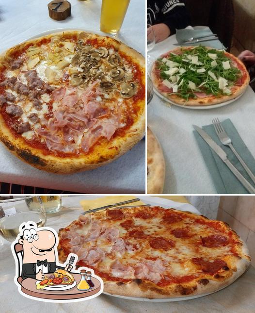 Ordina una pizza a Pizzeria e Ristorante La Zagara