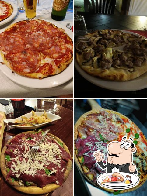 Scegli una pizza a L'Angolino