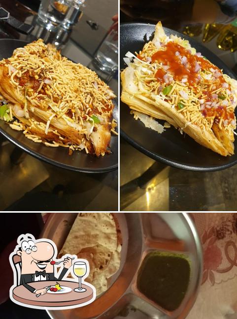 Food at The Foodies cafe & restaurant Kharsia