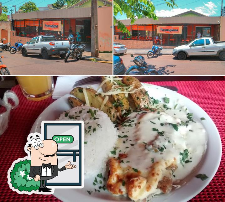 A foto a Restaurante Parmegiana’s exterior e comida