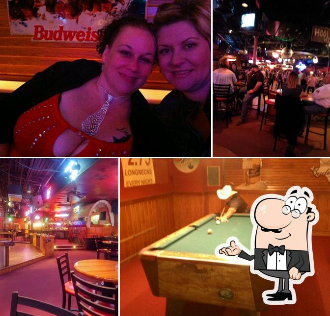 Johnny B Dalton's Night Club in Conroe Restaurant reviews