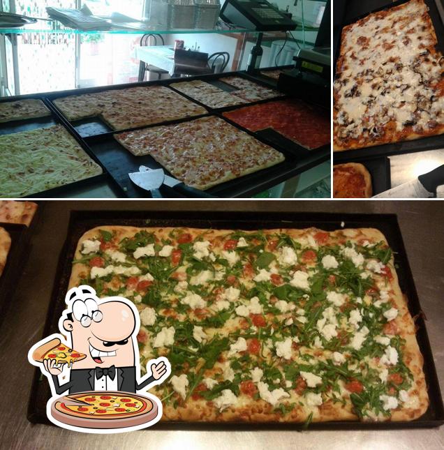 Order pizza at Che Pizza!