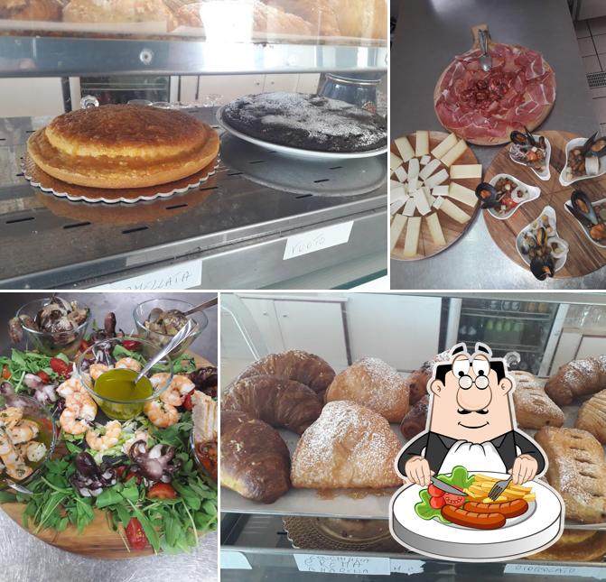 Thunder Bar Ristorante Pizzeria.