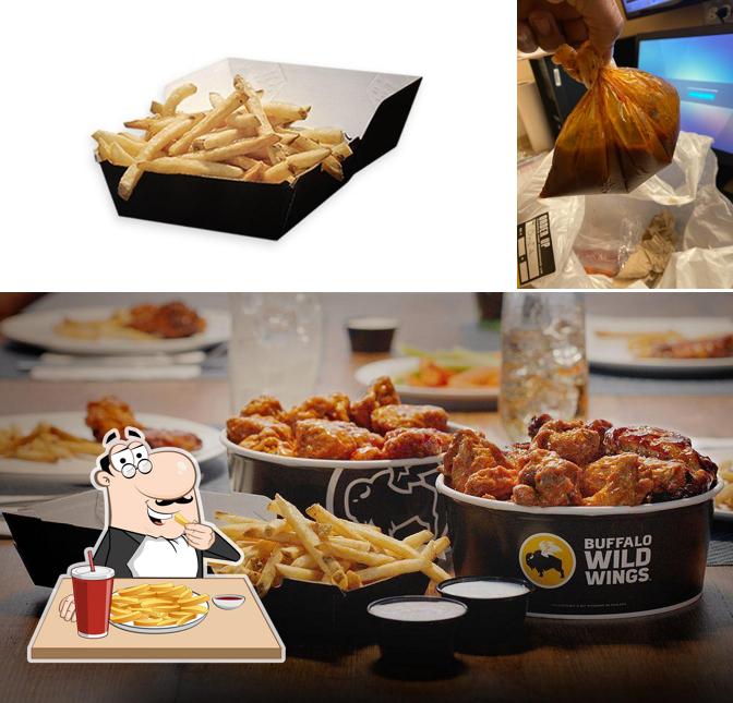 Buffalo Wild Wings 'GO' in Evergreen Park Restaurant menu and reviews