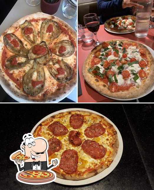 Order pizza at Magnagati