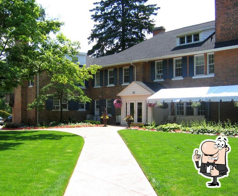 Longacre House in Farmington Hills Restaurant menu and reviews