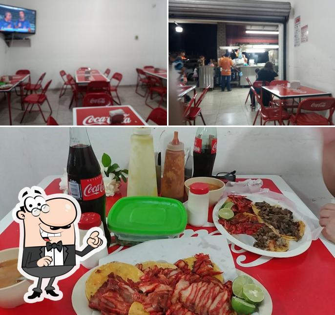 Restaurante El Trompo Feliz, San Nicolás de los Garza, Av. Rómulo Garza