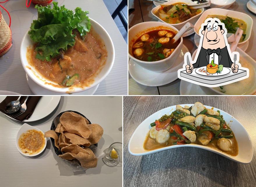 Bangkok Spoon Deluxe in Hamilton Restaurant menu and reviews