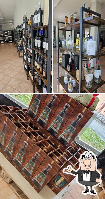 Gli interni di Enoteca Rivolta