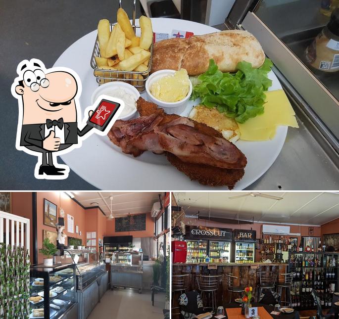 Tiny's Bush Bar & Grill in Childers Restaurant reviews