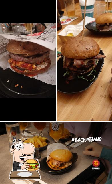 Prenditi un hamburger a Big Bang Burger Experience