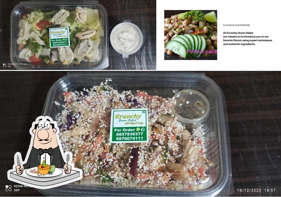 Meals at Krunchy greens salad