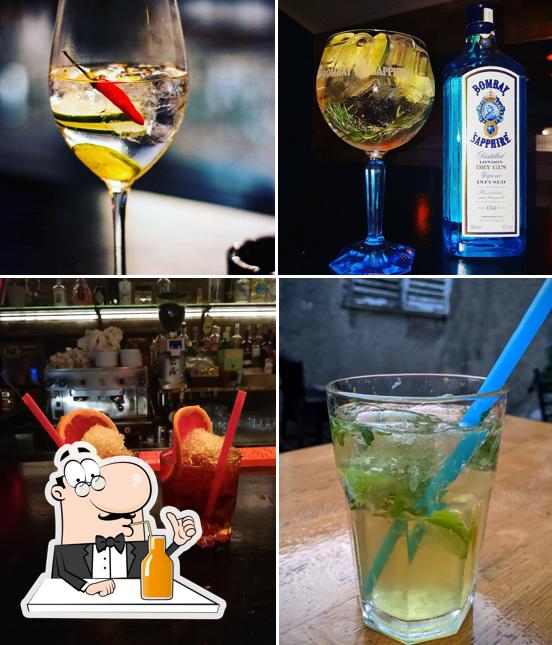 Mr. Goodlife Gin Pub & Pizza propone un'ampia gamma di drink