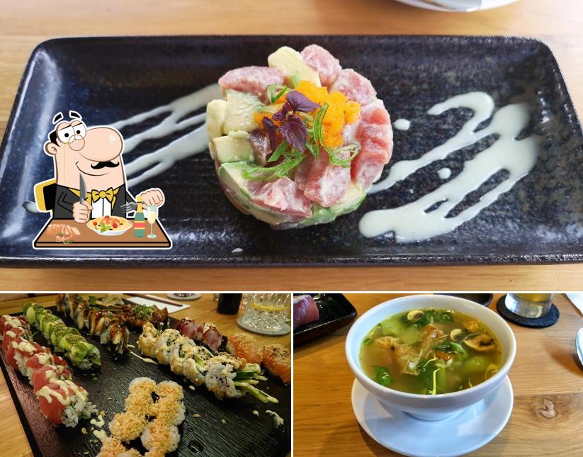 Блюда в "Ponzu Sushi & Asian Food"