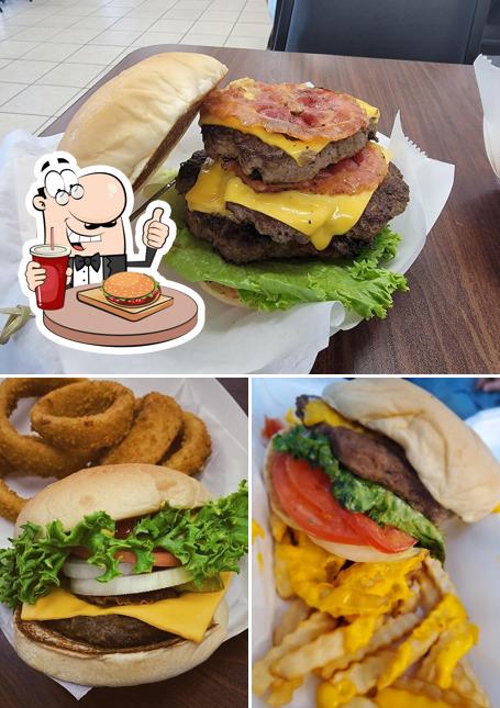 Bundy’s Burgers and Ice Cream in Montgomery City - Restaurant reviews