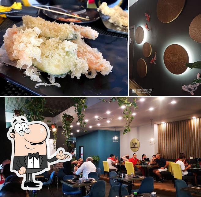 Siediti a un tavolo di Ryō Sushi Restaurant
