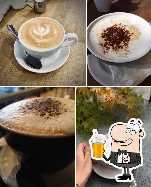 Red Umbrella Cafe in Vancouver Restaurant menu and reviews