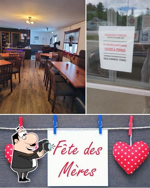 Regarder la photo de Rôtisserie Coq d'Or St-Alphonse