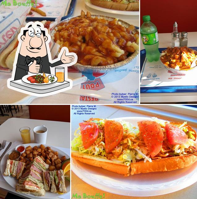 Nourriture à La Poutinerie Quebecoise