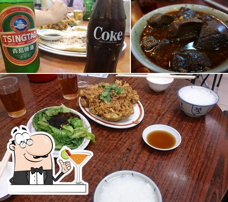 This is the picture depicting drink and seafood at Ling Fat Chiu Chow Congee