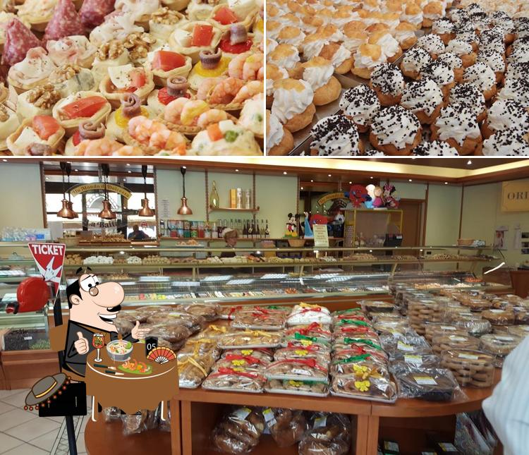 Cibo al Pasticceria La Baita - Rivarolo Canavese