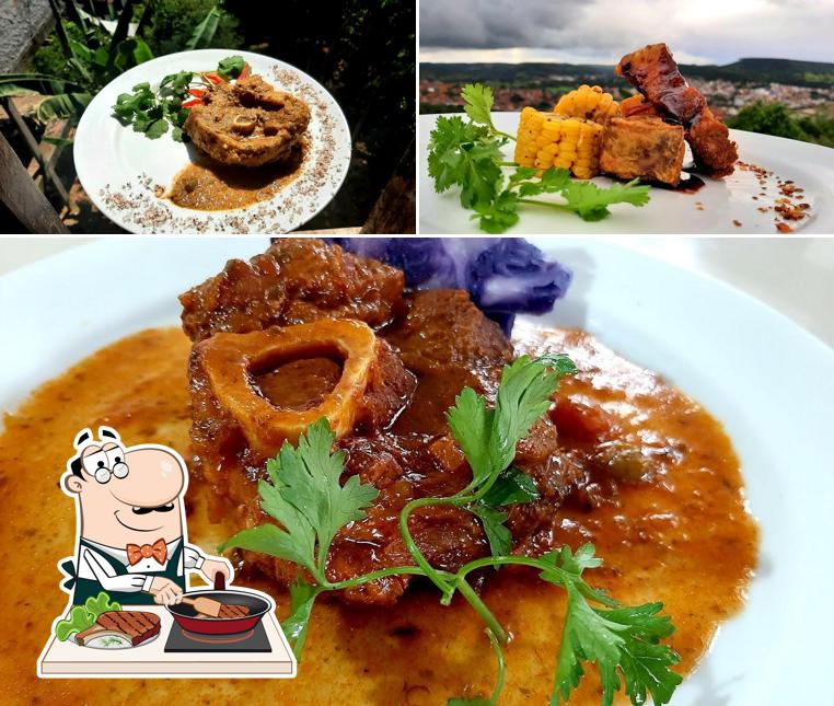 Pratos de carne são servidos no Boteco Do Tico
