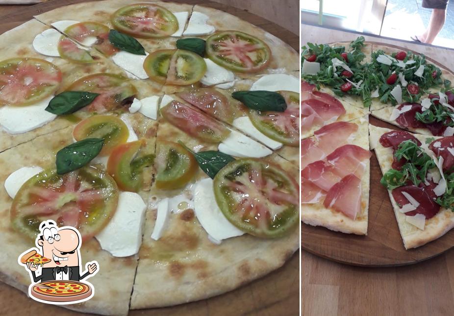 Scegli tra le molte varianti di pizza