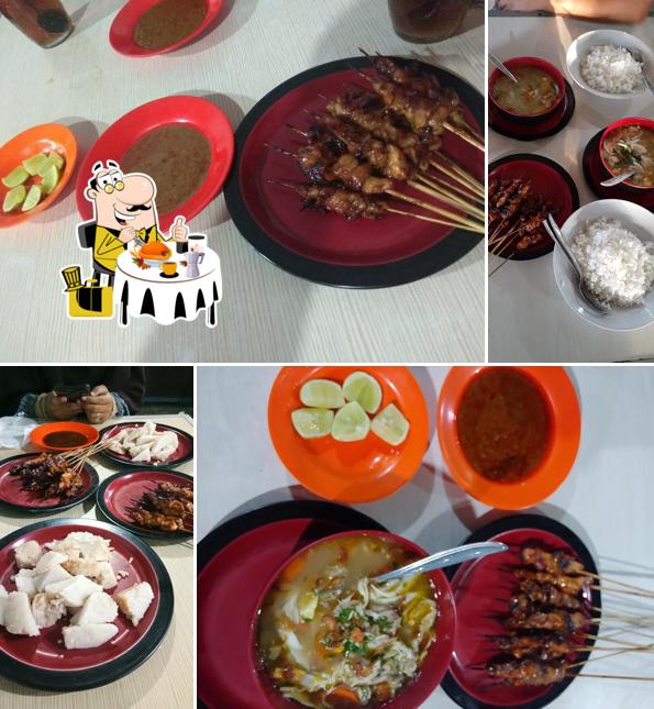 Platos en Warung Sate Ayayan