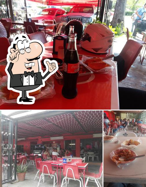 Mira cómo es Tortas Ahogadas & Beer Los Chamucos - Cerca del Aeropuerto de Guadalajara por dentro