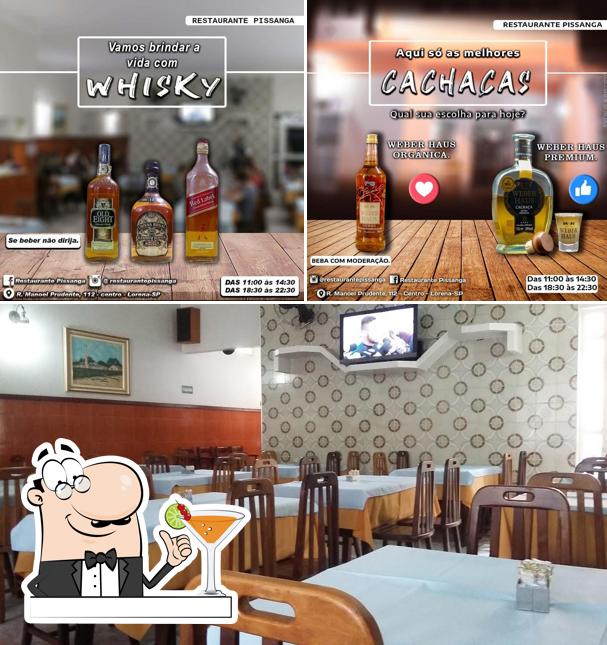 Entre diferentes coisas, bebida e interior podem ser encontrados a Restaurante Pissanga